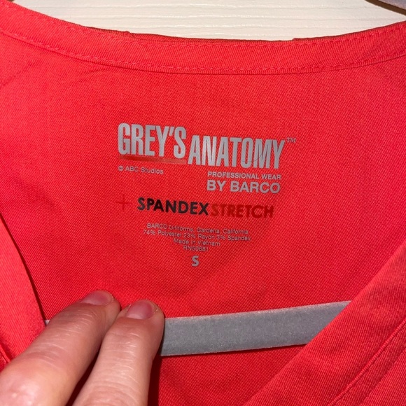 Grey’s Anatomy scrub top • women small - Picture 2 of 4